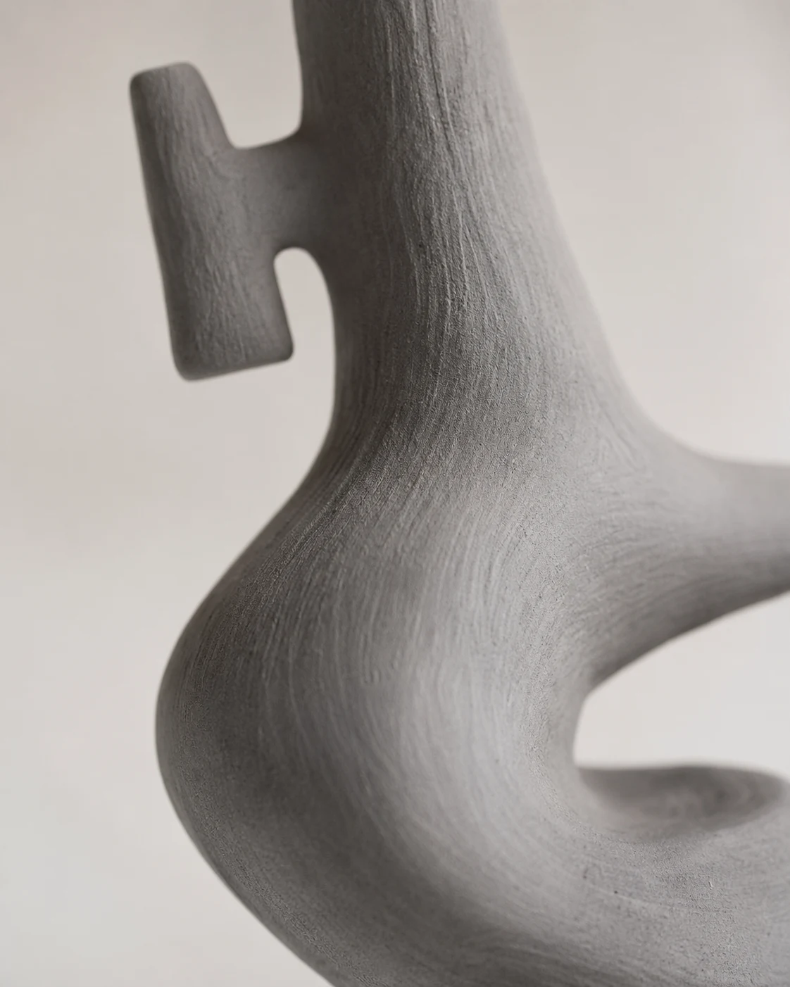 Sierra Abstract Ceramic Vase - Image 3